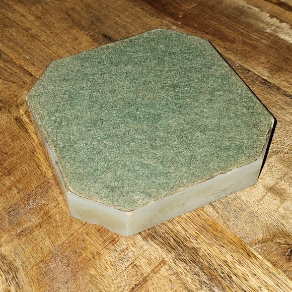 Green Onyx Heavy Stone Marble Ashtray - Picture 5 of 5